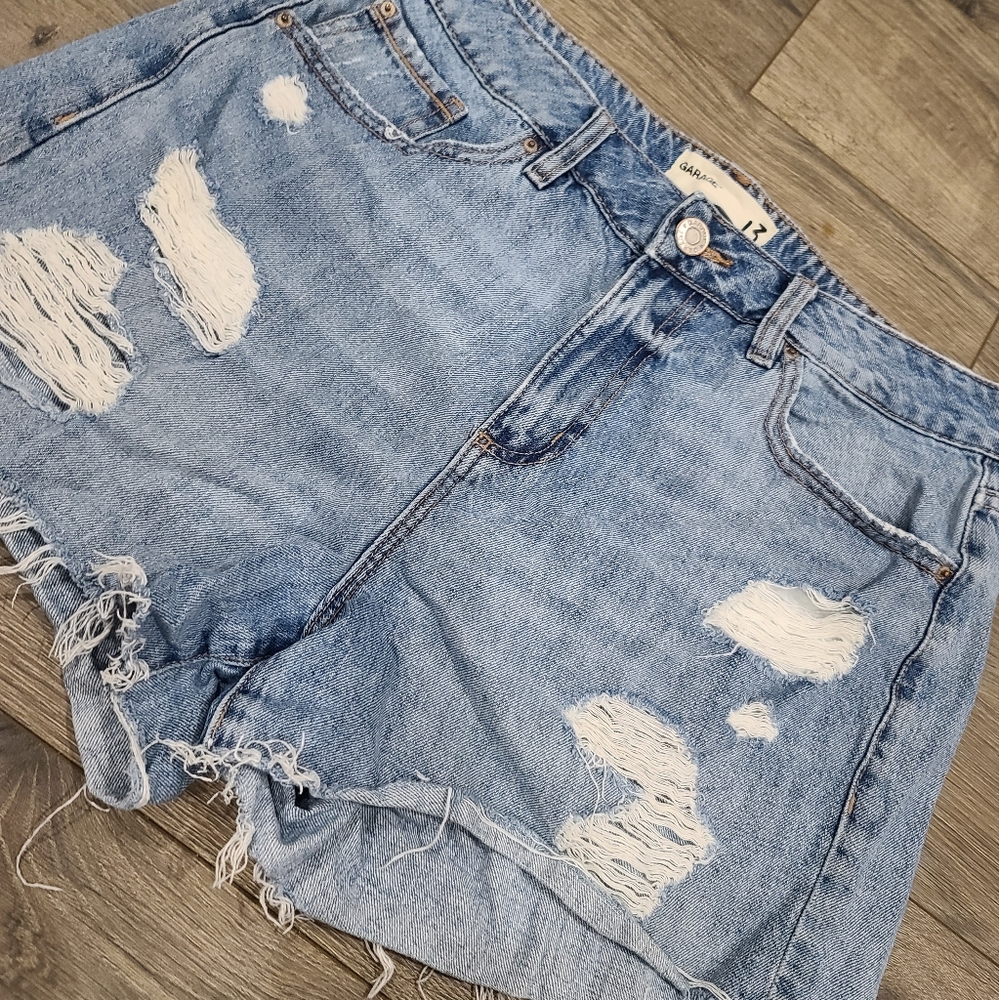 Garage Women's Mom Shorts Size 13